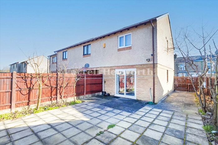 2 Bedroom House For Sale In Lune Road, Lancaster, LA1