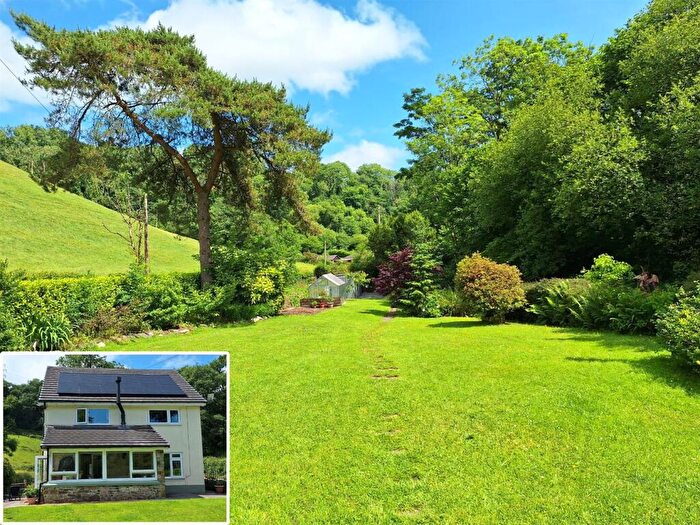 3 Bedroom Detached House For Sale In Bwlchnewydd, Carmarthen, SA33