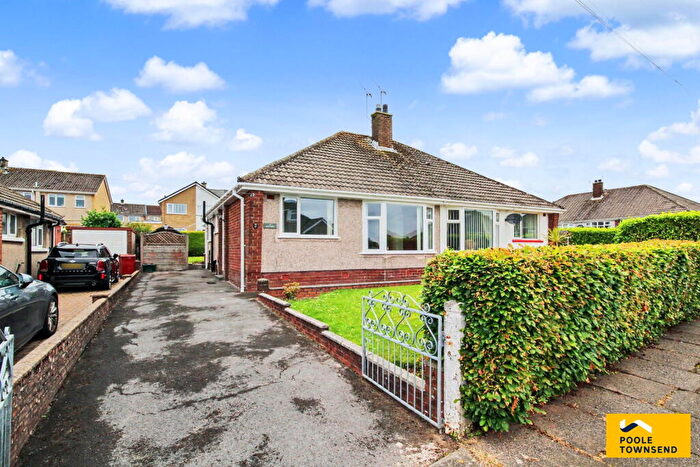 2 Bedroom Semi-Detached Bungalow For Sale In Kentmere Crescent, Barrow-In-Furness, LA14