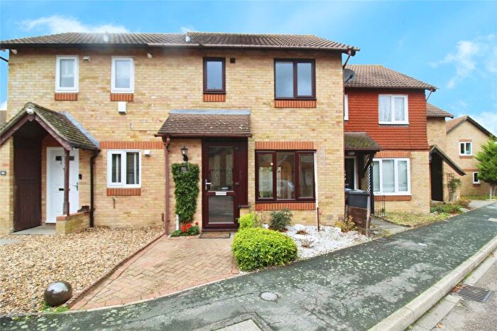 3 Bedroom Terraced House To Rent In Lomond Gardens, South Croydon, CR2