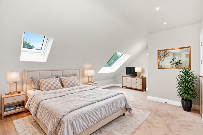 4 Bedroom Town House To Rent In Fir Hollow Gardens, Kenley, CR8