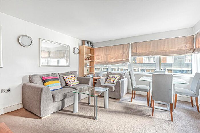 1 Bedroom Flat For Sale In Cassilis Road, London, E14