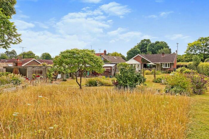 3 Bedroom Bungalow For Sale In The Street, Kingston, Canterbury, CT4