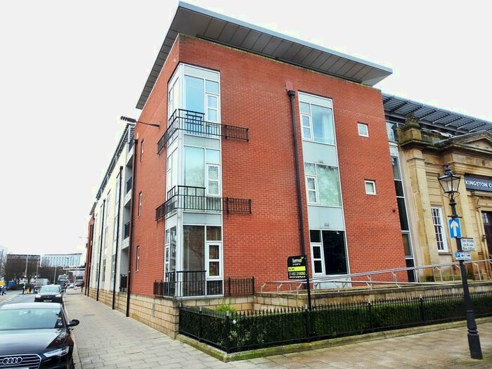 2 Bedroom Flat To Rent In Kingston Court, Kingston Square, HU2