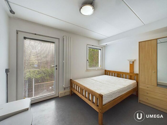 1 Bedroom Flat To Rent In Cellar Bank, Prestonfield, Edinburgh, EH16