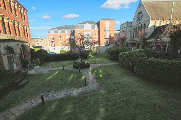 2 Bedroom Apartment For Sale In St. Georges Place, Cheltenham, GL50