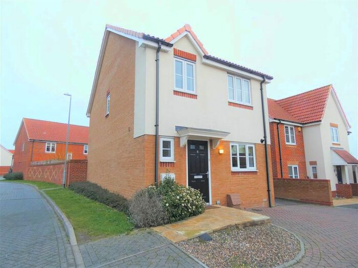 3 Bedroom Property To Rent In Ellington Way, Broadstairs, CT10