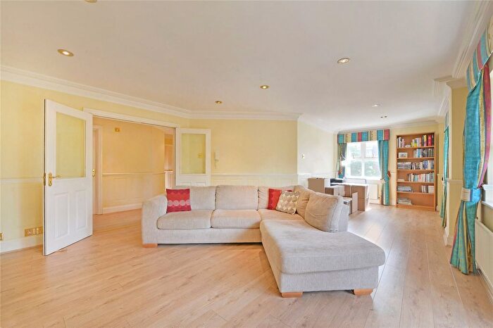 3 Bedroom Flat To Rent In Seymour Court, Upper Richmond Road, SW15