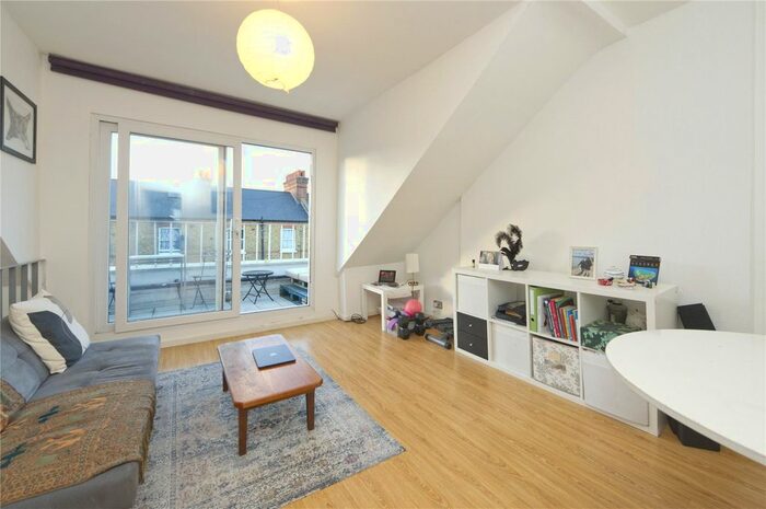 1 Bedroom Flat To Rent In Gratton Road, Brook Green, London, W14