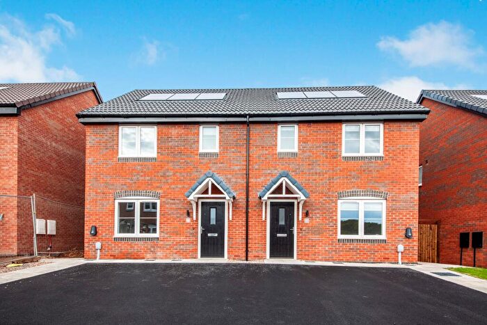3 Bedroom Semi Detached House To Rent In Bluebell Way, Shepshed, Loughborough, LE12