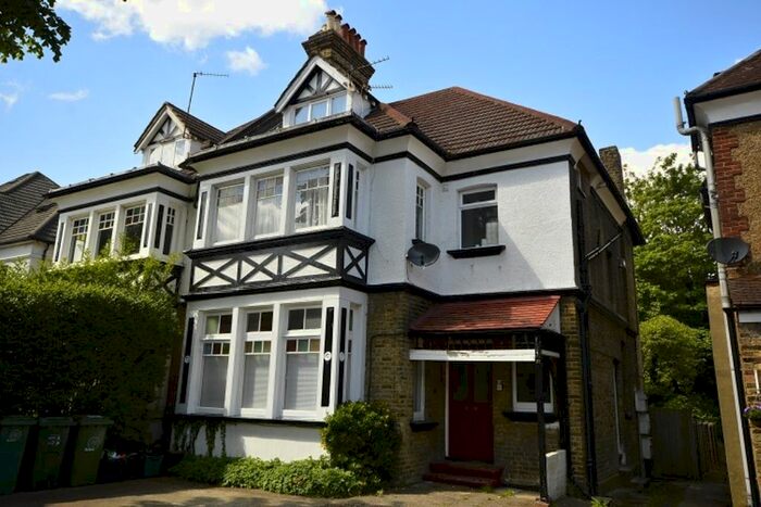 1 Bedroom Flat To Rent In Egmont Road, Sutton, Surrey, SM2