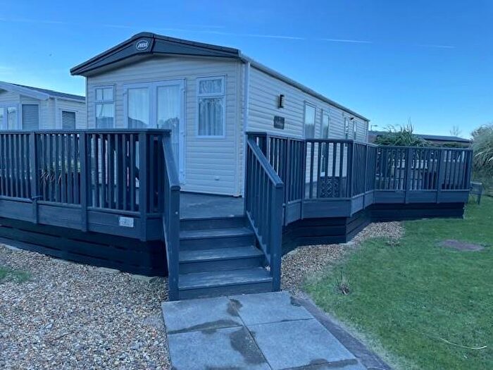 2 Bedroom Park Home For Sale In Aberconwy Park & Spa, Aberconwy Park, Conwy, LL32
