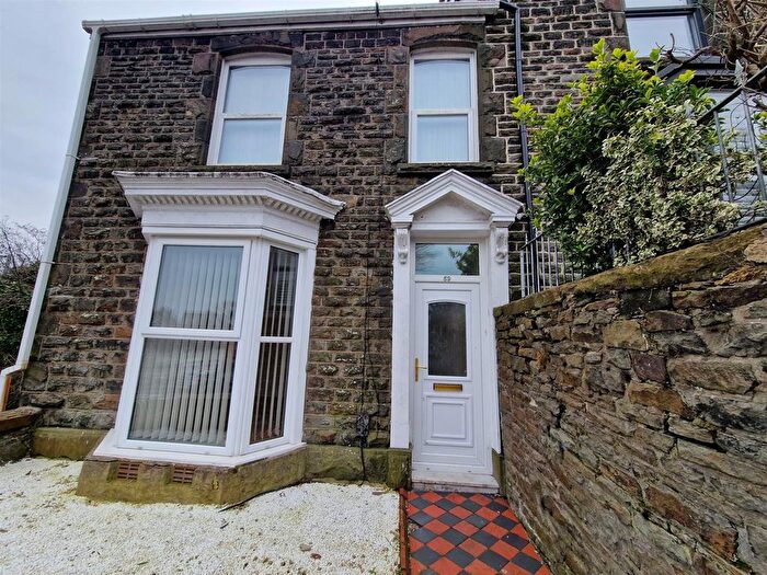 3 Bedroom End Of Terrace House To Rent In Seaview Terrace, Swansea, SA1