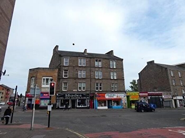 1 Bedroom Flat To Rent In C, Hilltown, Dundee, DD3