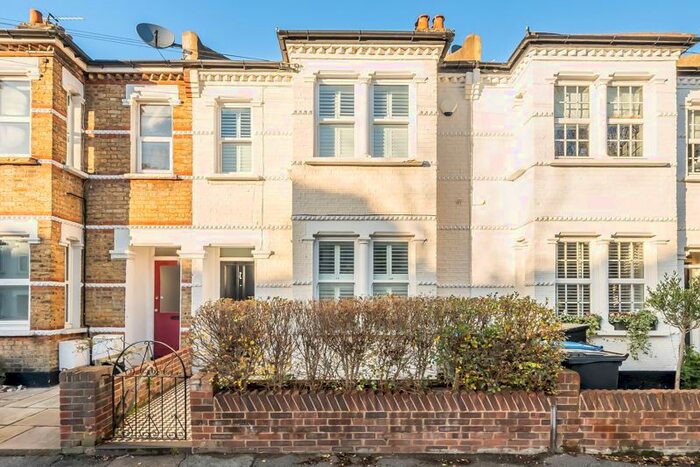 3 Bedroom Property To Rent In Ridley Road, London, SW19
