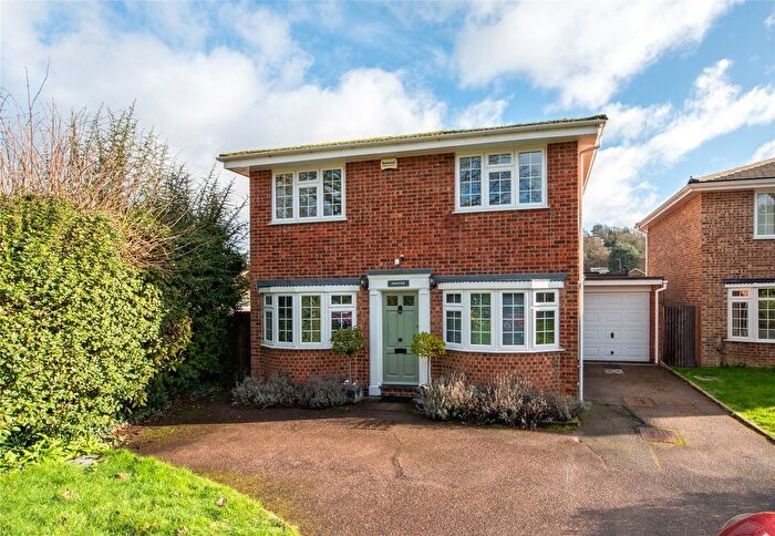 4 Bedroom Detached House For Sale In Ridgeway Road, Dorking, Surrey, RH4