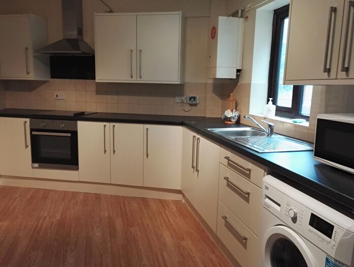 2 Bedroom Property To Rent In Mount Street, Bangor, LL57