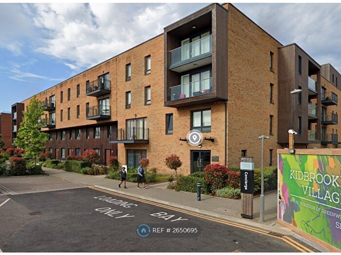 3 Bedroom Flat To Rent In Campbell Court, London, SE9