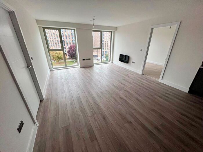 2 Bedroom Apartment To Rent In Bristol Street, Birmingham, B5