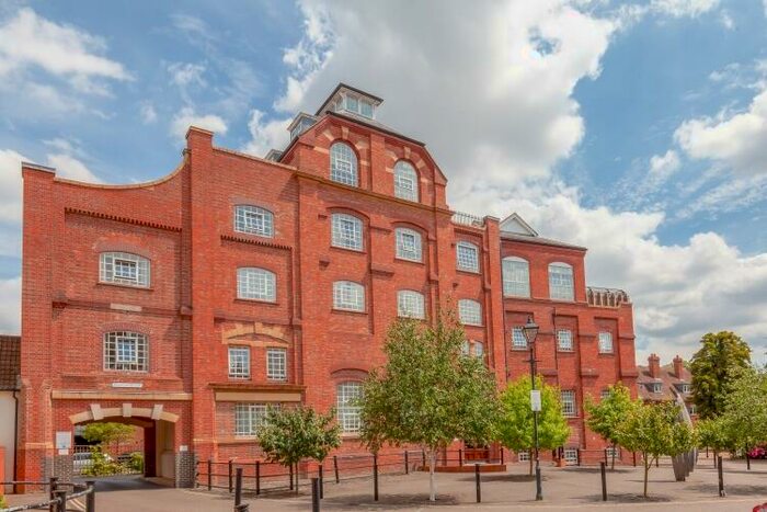 4 Bedroom Apartment To Rent In Coopers Lane, Abingdon, OX14