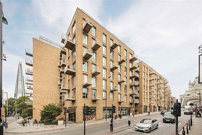 2 Bedroom Flat To Rent In Duchess Walk, Shad Thames, SE1