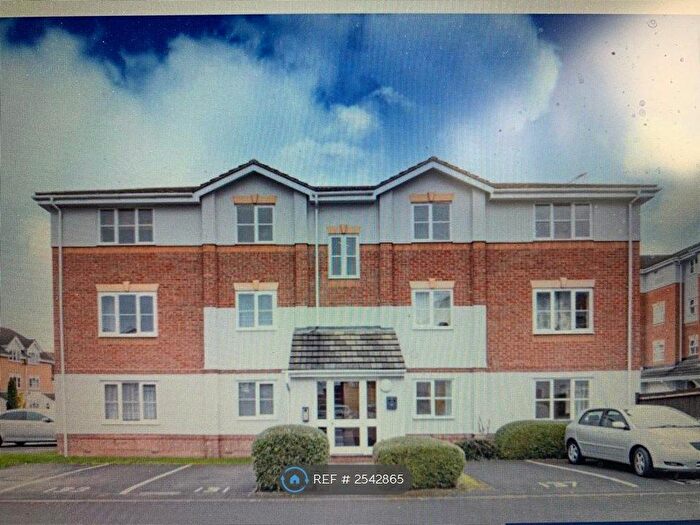 2 Bedroom Flat To Rent In Elm Park, Reading, RG30