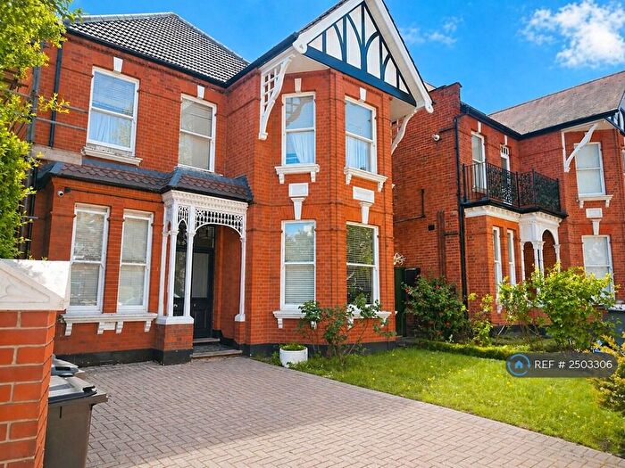 Studio To Rent In Dartmouth Road, London, NW2