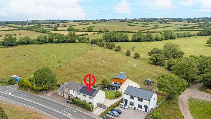 4 Bedroom Semi-Detached House For Sale In Willoughby, Rugby, Warwickshire, CV23
