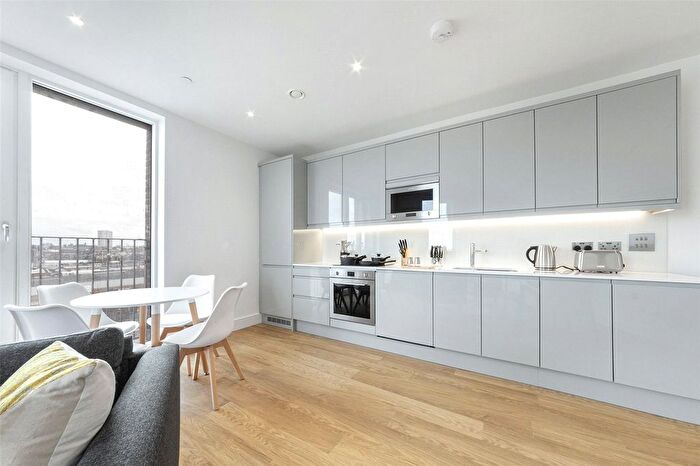 2 Bedroom Flat To Rent In East Timber Yard, Pershore Street, Birmingham, West Midlands, B5