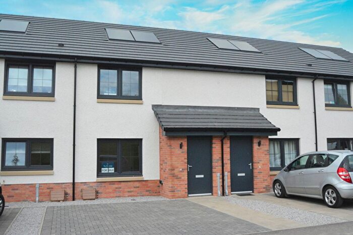 3 Bedroom Terraced House For Sale In Boathouse Terrace, Canalside Drive, Reddingmuirhead, Falkirk, FK2