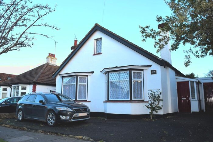 2 Bedroom Detached Bungalow To Rent In Grange Park Drive, Leigh-On-Sea SS9
