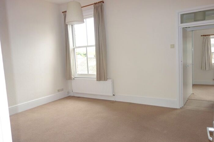 1 Bedroom Flat To Rent In Surbiton Road, Kingston Upon Thames, KT1