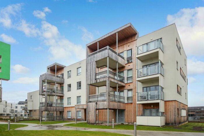 2 Bedroom Flat To Rent In Glenalmond AvenueCambridge, CB2