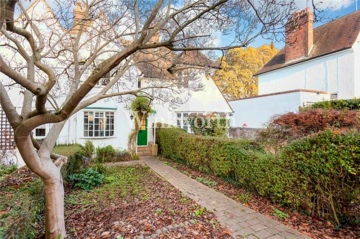 3 Bedroom End Of Terrace House To Rent In Wordsworth Walk, London, NW11