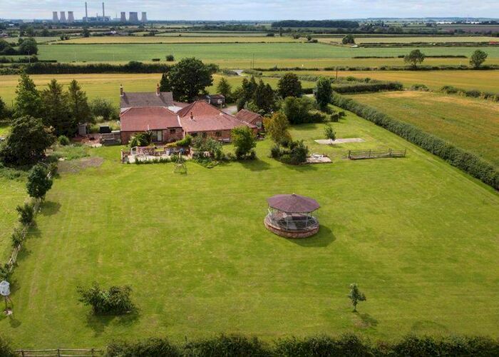 7 Bedroom Barn Conversion For Sale In Gringley Road, Beckingham, DN10