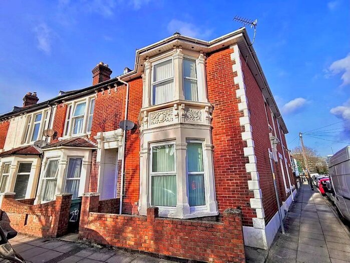 5 Bedroom End Of Terrace House To Rent In Britannia Road North, Southsea PO5