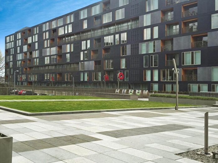 2 Bedroom Flat To Rent In The Avenue, Leeds, LS9