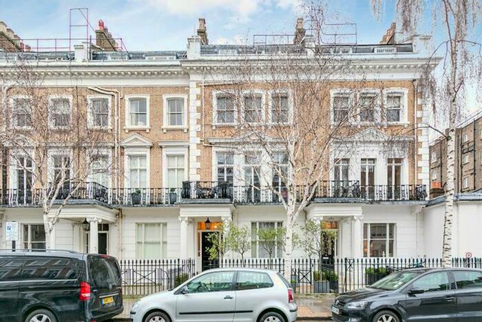 2 Bedroom Flat To Rent In Cranley Place, South Kensington, SW7
