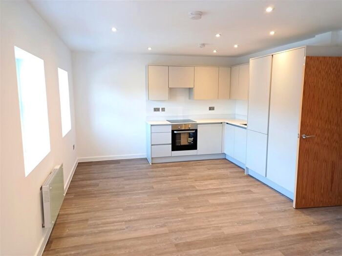 1 Bedroom Flat To Rent In Hampstead Road, Dorking, RH4
