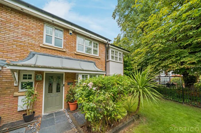 4 Bedroom Semi Detached House To Rent In Elderberry Close, IG6