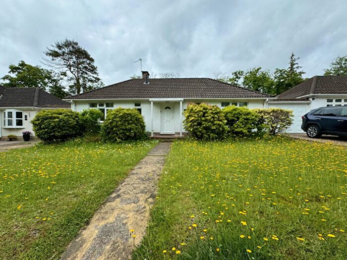 2 Bedroom Bungalow To Rent In Moorhill Gardens, Thornhill Park, SO18