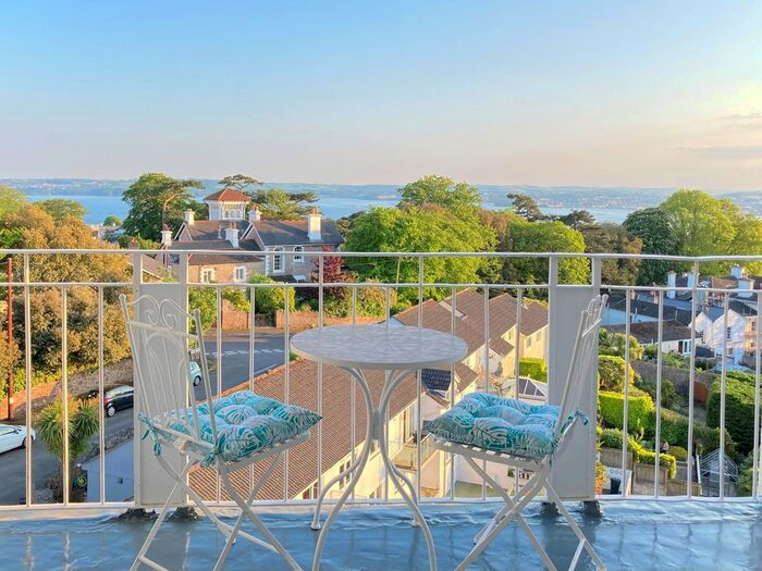 2 Bedroom Flat To Rent In Ridgeway Road, Torquay, TQ1