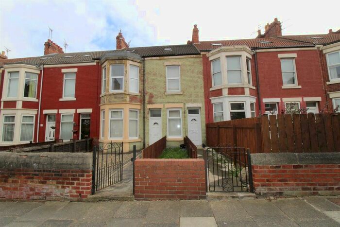1 Bedroom Flat To Rent In Cambridge Avenue, Whitley Bay, NE26