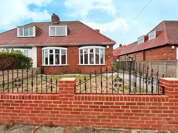 3 Bedroom Semi-detached House For Sale In Hemsley Road, South Shields, NE34