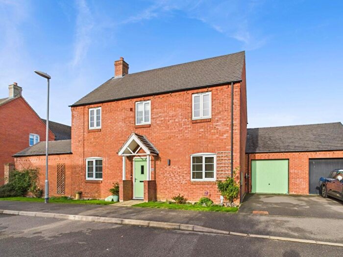 4 Bedroom Detached House For Sale In Freemans Way, Greens Norton, NN12