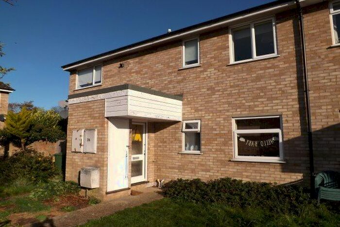 2 Bedroom Flat To Rent In Birch Trees Road, Cambridge CB22