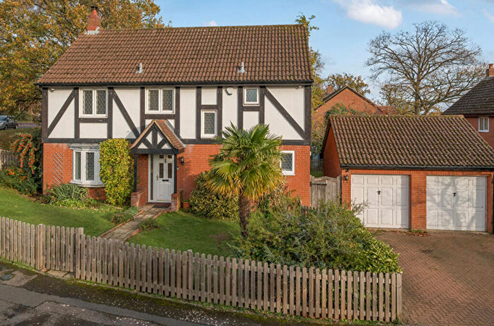 4 Bedroom Detached House For Sale In Fletcher Gardens, Bracknell, Berkshire, RG42