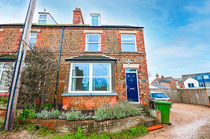 5 Bedroom Semi-Detached House To Rent In Hunstanton, PE36