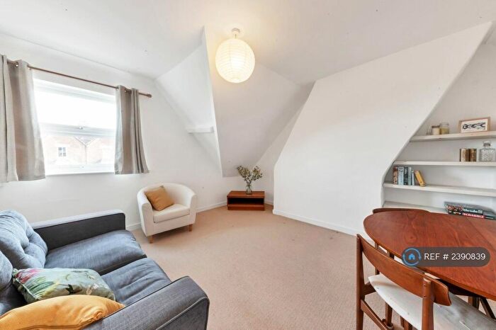 1 Bedroom Flat To Rent In Old North Road, Royston, SG8