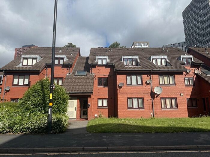 2 Bedroom Flat To Rent In William Street, Edgbaston, Birmingham, B15